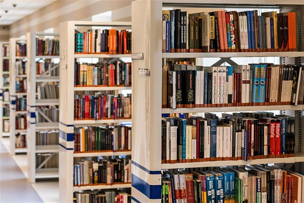 Tante storie da raccontare e infinite pagine da sfogliare! attività in biblioteca dal 8-19 novembre 